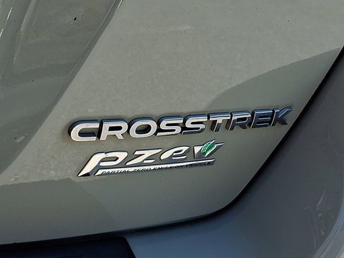 Used 2017 Subaru Crosstrek 2.0i Premium image 29