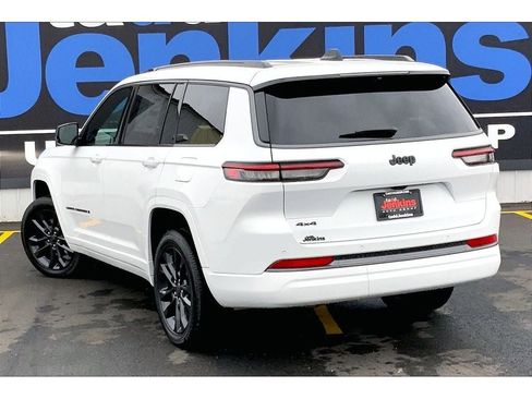New 2026 Jeep Grand Cherokee L Limited AWD/4WD image 3