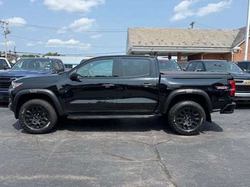 Used 2024 Chevrolet Colorado Trail Boss w/ Advanced Trailering Package AWD/4WD image 4