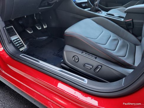 Used 2026 Volkswagen Jetta GLI Autobahn FWD image 28