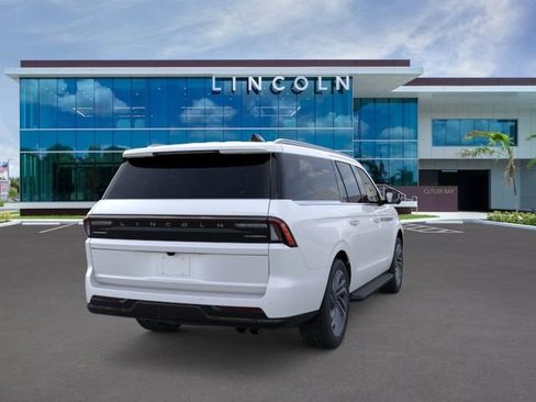 New 2026 Lincoln Navigator L Premier AWD/4WD image 8