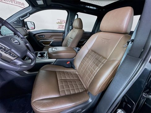 Certified 2023 Nissan Titan Platinum Reserve w/ Moonroof Package image 28