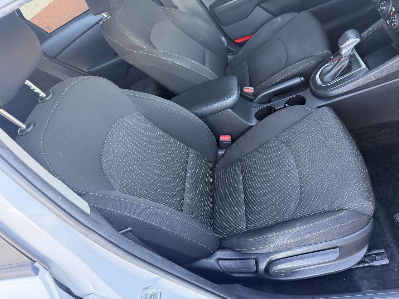 Used 2021 Kia Forte LXS FWD image 32