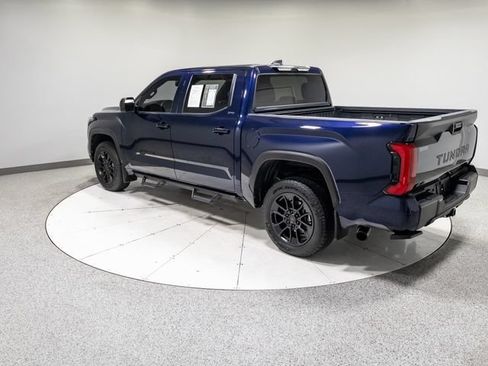 Used 2025 Toyota Tundra SR5 w/ SR5 Premium Package AWD/4WD image 31