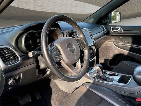 Used 2021 Jeep Grand Cherokee Laredo X RWD image 11