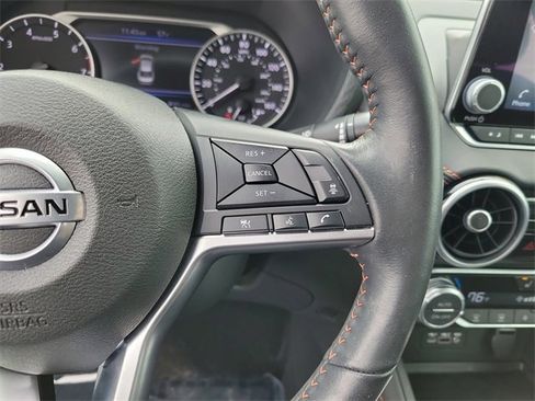 Used 2023 Nissan Sentra SR w/ SR Premium Package image 15