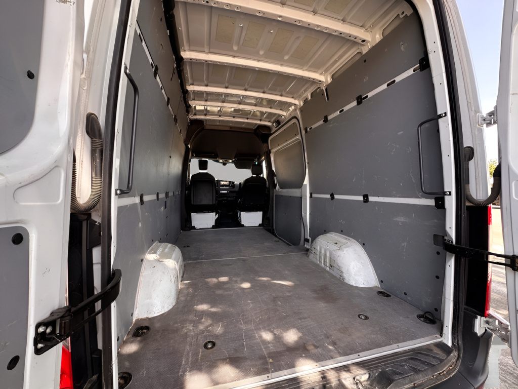 Used 2025 Mercedes-Benz Sprinter 2500 image 19