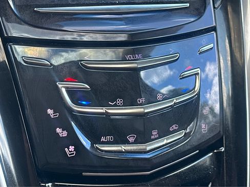 Used 2018 Cadillac Escalade Luxury image 49