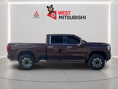 Used 2024 GMC Sierra 2500 Denali Ultimate image 11