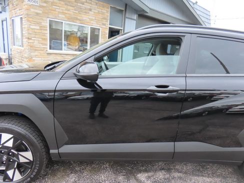 Used 2025 Hyundai Kona SEL AWD/4WD image 34