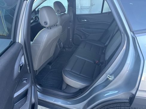 Used 2025 Chevrolet Trax ACTIV w/ Driver Confidence Package image 12