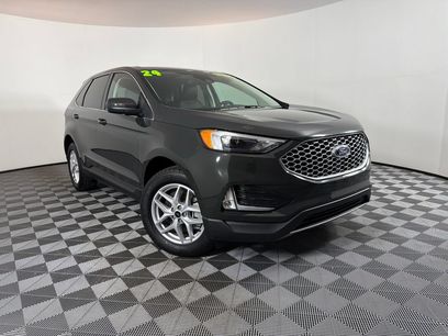 Used 2024 Ford Edge SEL w/ Convenience Package
