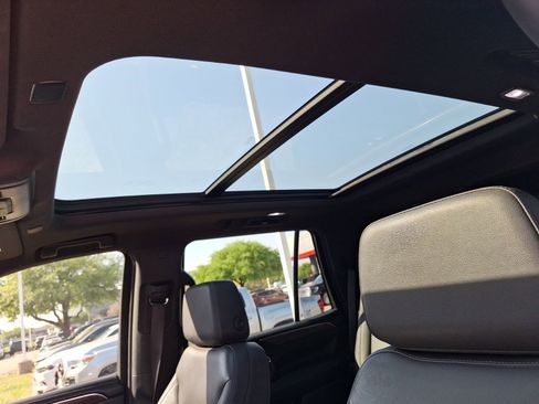 Used 2023 Chevrolet Tahoe Z71 w/ Luxury Package image 28