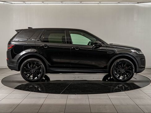 Used 2023 Land Rover Discovery Sport SE image 11