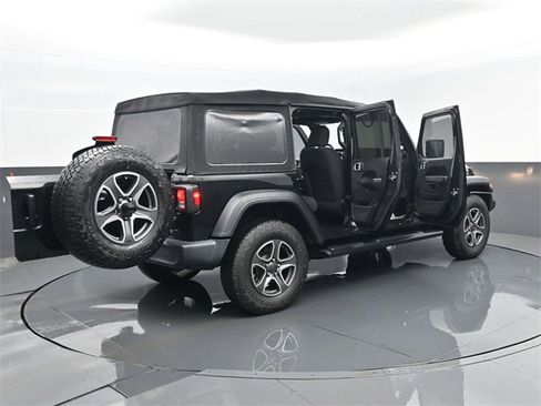 Used 2021 Jeep Wrangler Unlimited Sport image 28