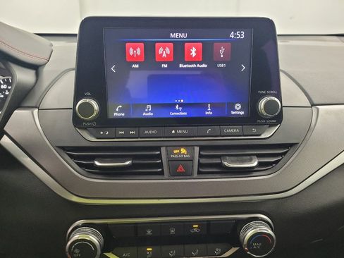 Used 2024 Nissan Altima 2.5 SR FWD image 25