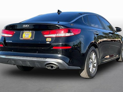Used 2019 Kia Optima LX FWD image 2