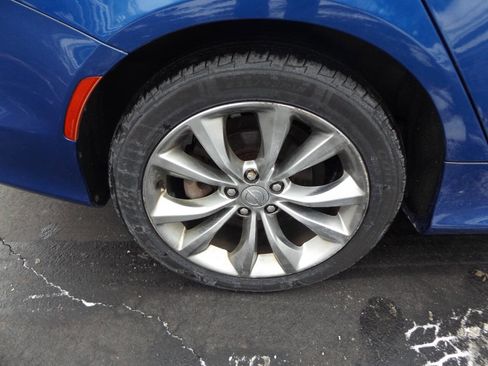 Used 2015 Chrysler 200 S w/ Navigation & Sound Group I image 31