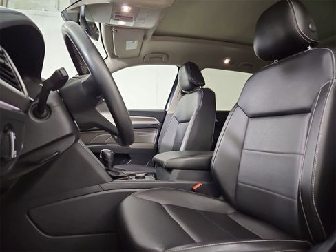 Used 2021 Volkswagen Atlas SEL image 16