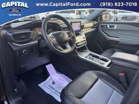 Certified 2023 Ford Explorer XLT w/ Equipment Group 202A image 18