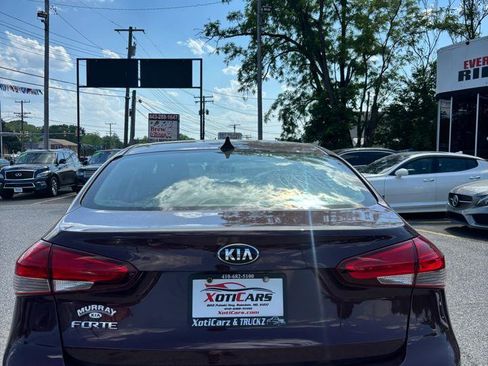 Used 2018 Kia Forte LX FWD image 5