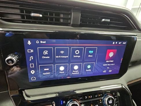 Certified 2025 GMC Sierra 1500 AT4 w/ AT4 Premium Package AWD/4WD image 15