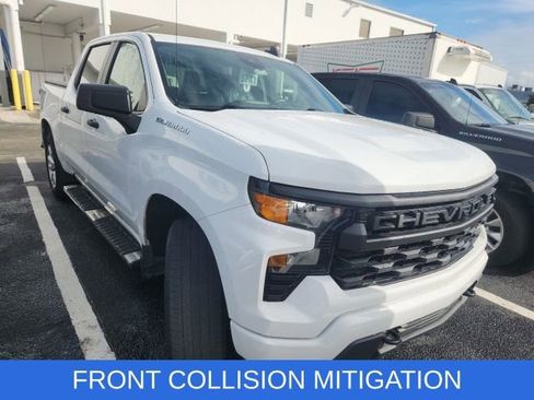 Used 2023 Chevrolet Silverado 1500 Custom image 2