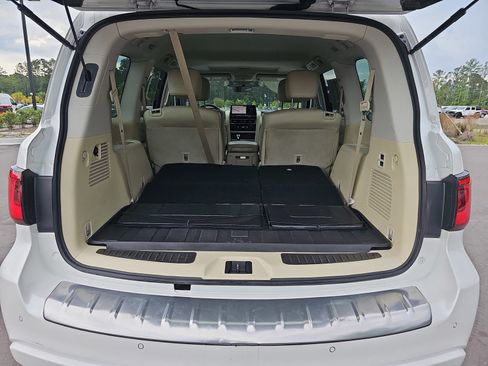 Used 2022 INFINITI QX80 Luxe w/ All-Season Package AWD/4WD image 15