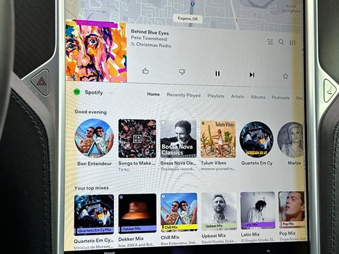 Used 2013 Tesla Model S Performance image 19