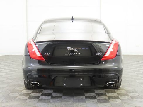 Used 2019 Jaguar XJ R-Sport image 6