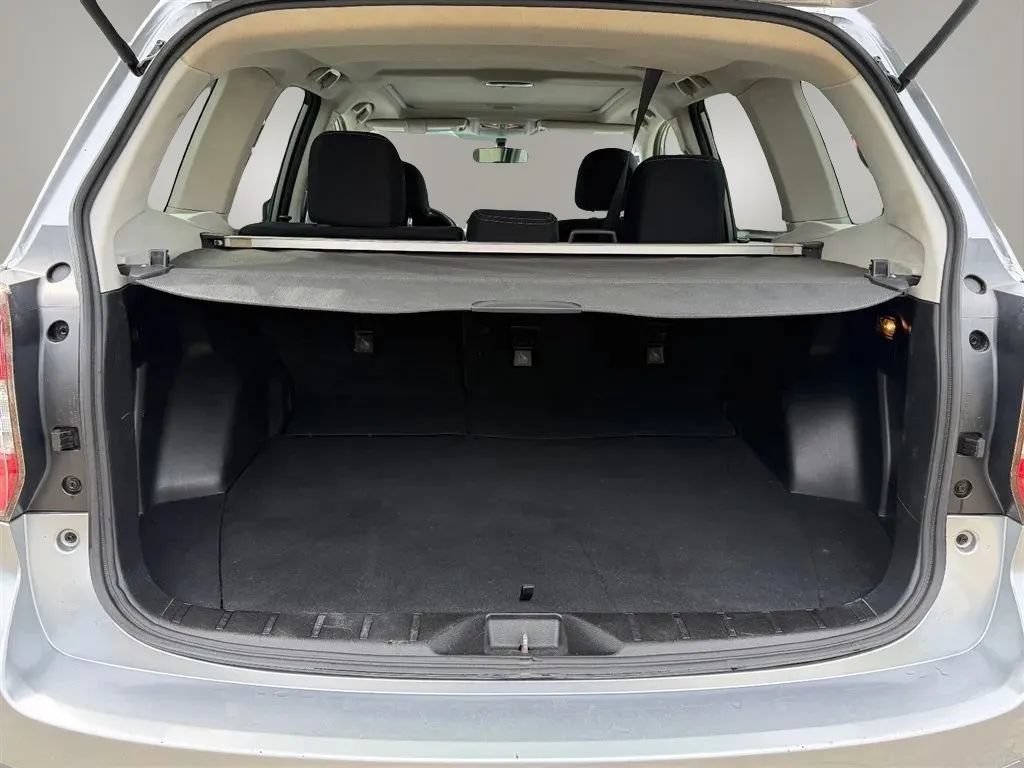 Used 2015 Subaru Forester 2.5i Premium w/ All-Weather Package AWD/4WD image 32