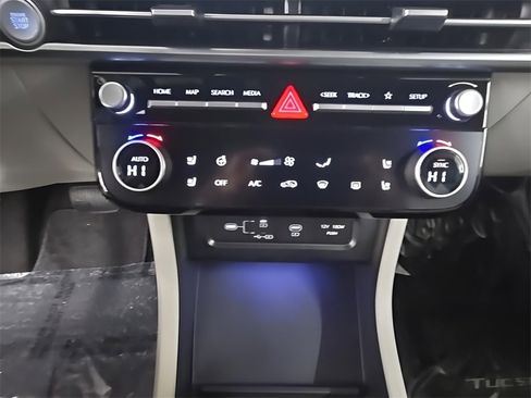New 2026 Hyundai Tucson Limited image 25