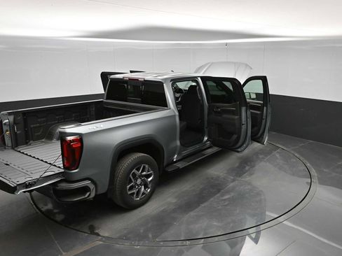 New 2026 GMC Sierra 1500 SLT w/ SLT Premium Plus Package AWD/4WD image 39