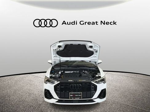 Used 2023 Audi Q3 2.0T Premium w/ Black Optic Sport Package AWD/4WD image 15