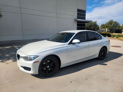 Used 2015 BMW 320i Sedan image 32