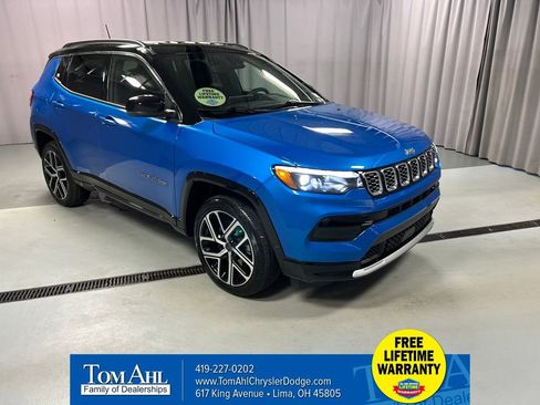 Used 2025 Jeep Compass Limited w/ Elite Group AWD/4WD image 1