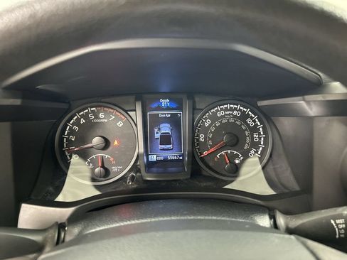 Used 2019 Toyota Tacoma SR w/ SR Convenience Package AWD/4WD image 13