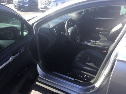 Used 2020 Ford Fusion Titanium AWD/4WD image 8