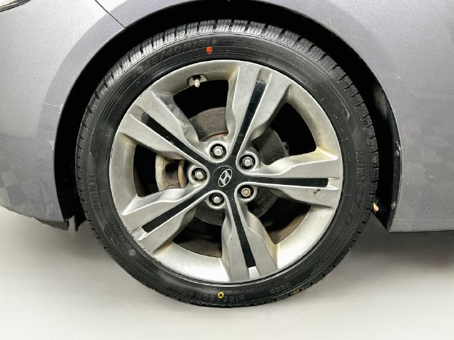 Used 2016 Hyundai Veloster w/ Option Group 03 FWD image 33