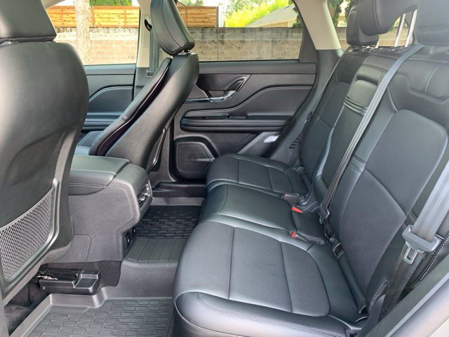 Certified 2025 Lincoln Corsair Reserve w/ Jet Appearance Package AWD/4WD image 20