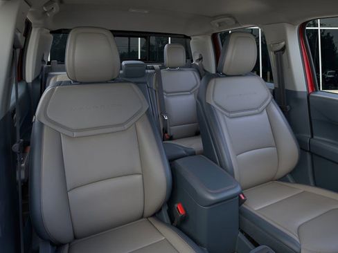 New 2026 Ford Maverick Lariat w/ 4K Tow Package image 10