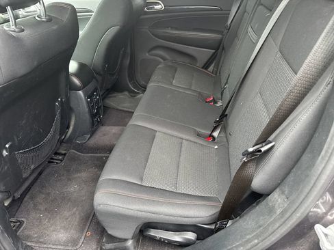 Used 2016 Jeep Grand Cherokee Laredo 75th Anniversary AWD/4WD image 12