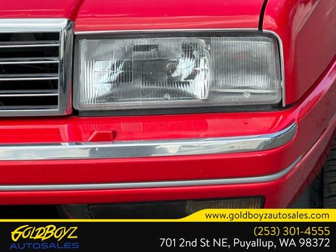 Used 1989 Cadillac Allante FWD image 16