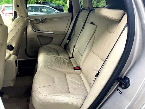 Used 2013 Volvo XC60 T6 image 14