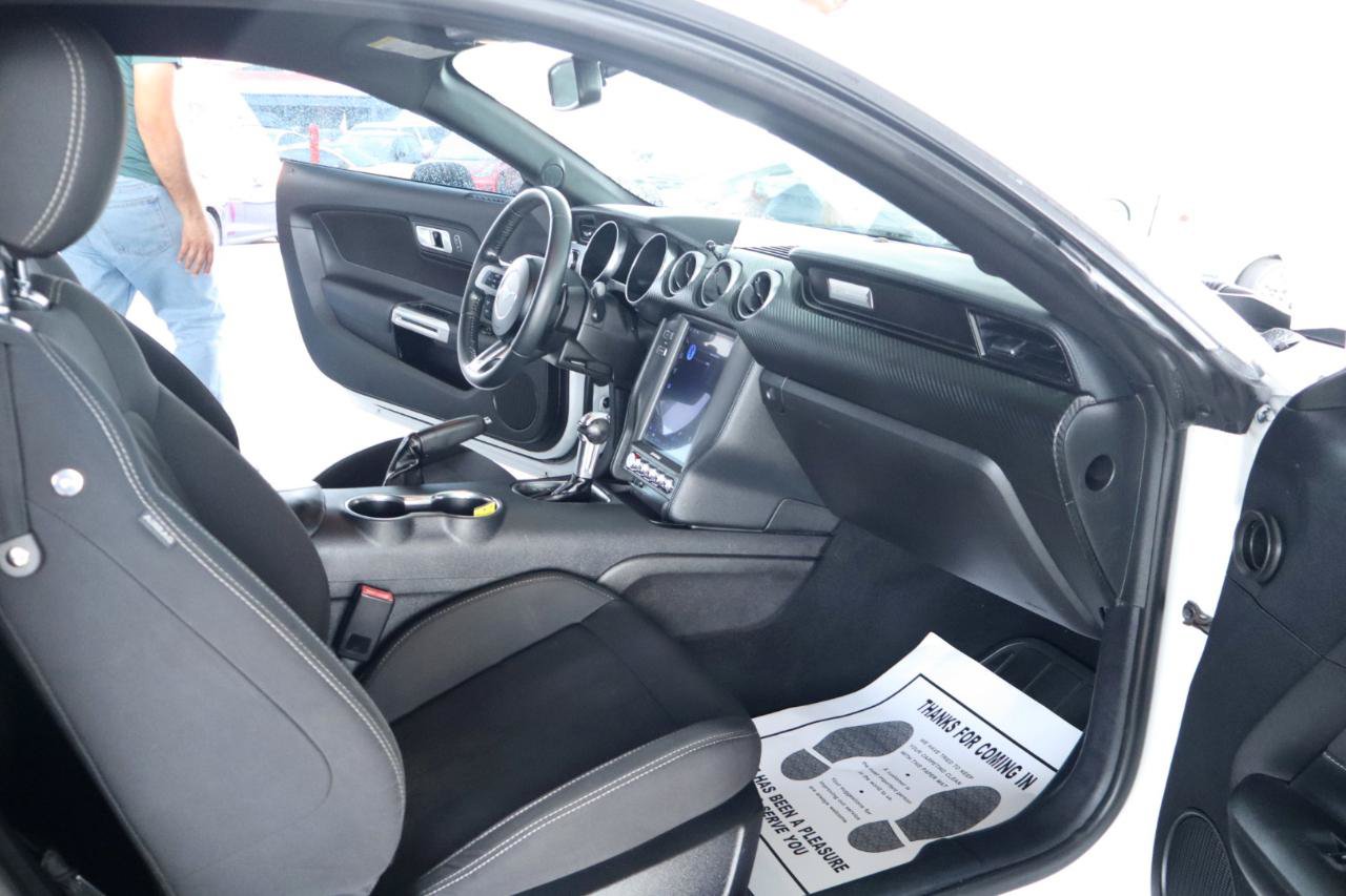 Used 2019 Ford Mustang Coupe RWD image 30