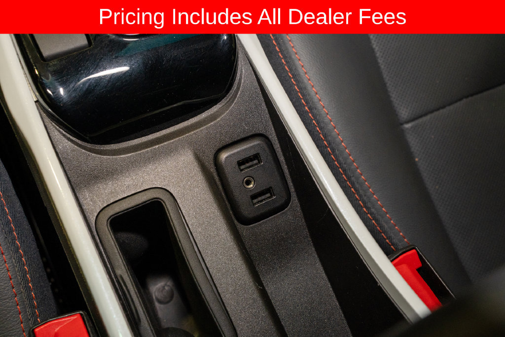 Used 2021 Chevrolet Bolt Premier w/ Infotainment Package FWD image 17