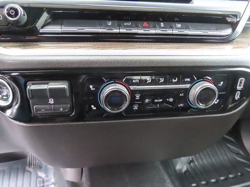 Used 2025 Chevrolet Silverado 2500 LT w/ Convenience Package AWD/4WD image 32