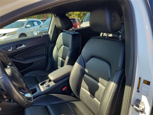 Used 2019 Mercedes-Benz GLA 250 4MATIC image 21