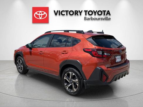 Used 2025 Subaru Crosstrek 2.5i Premium AWD/4WD image 3