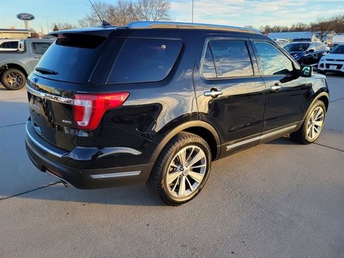 Used 2018 Ford Explorer Limited image 7